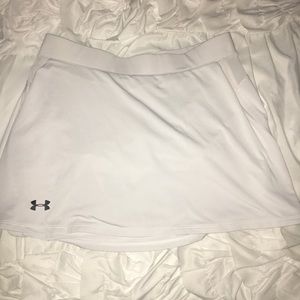 UNDER ARMOR TENNIS SKIRT